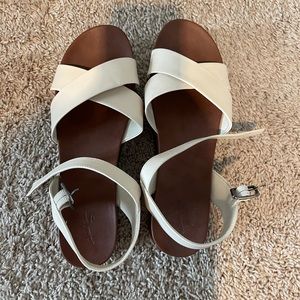 Universal Thread Nude Flatforms